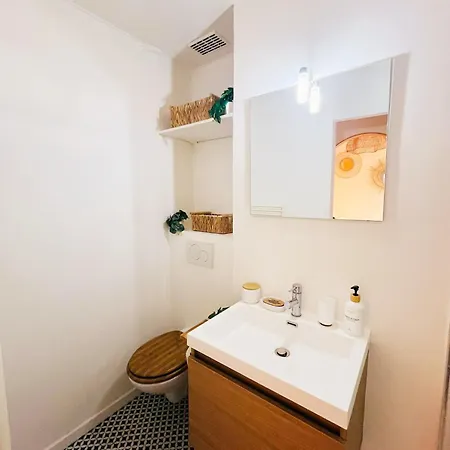 Rénové Climatisé Confort - Lit Queen Size - Emplacement Idéal Près Des Plages Nice